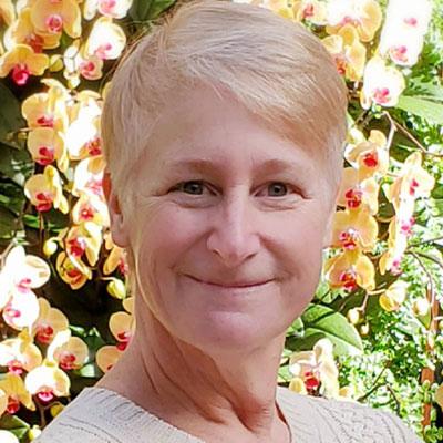 Alumna Profile: Lynn Heinmuller Fisher ’97